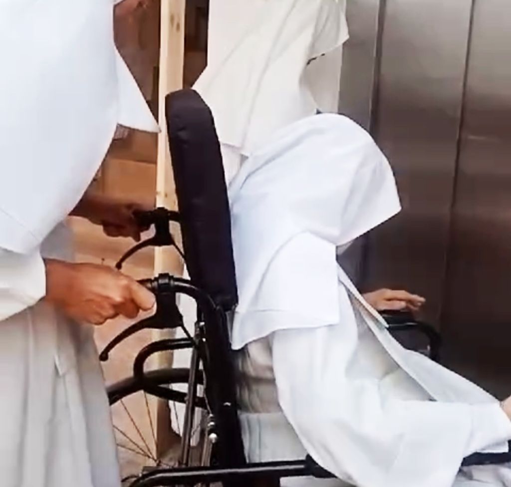 ascensores-balaguer-ancianato-divino-nino